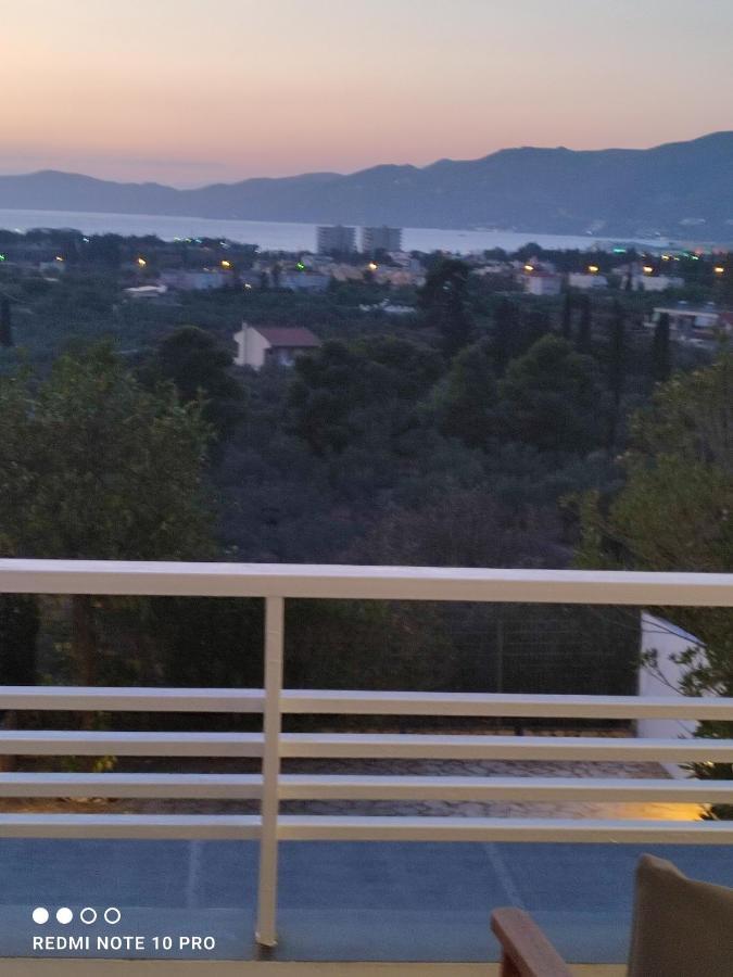 Andrew'S Sunset View Apartment Лутракі Екстер'єр фото